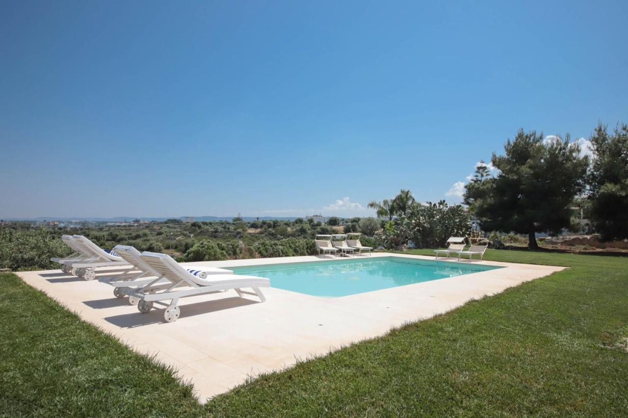 Villa Dyria Exclusive Swimming Pool Monopoli Exterior photo